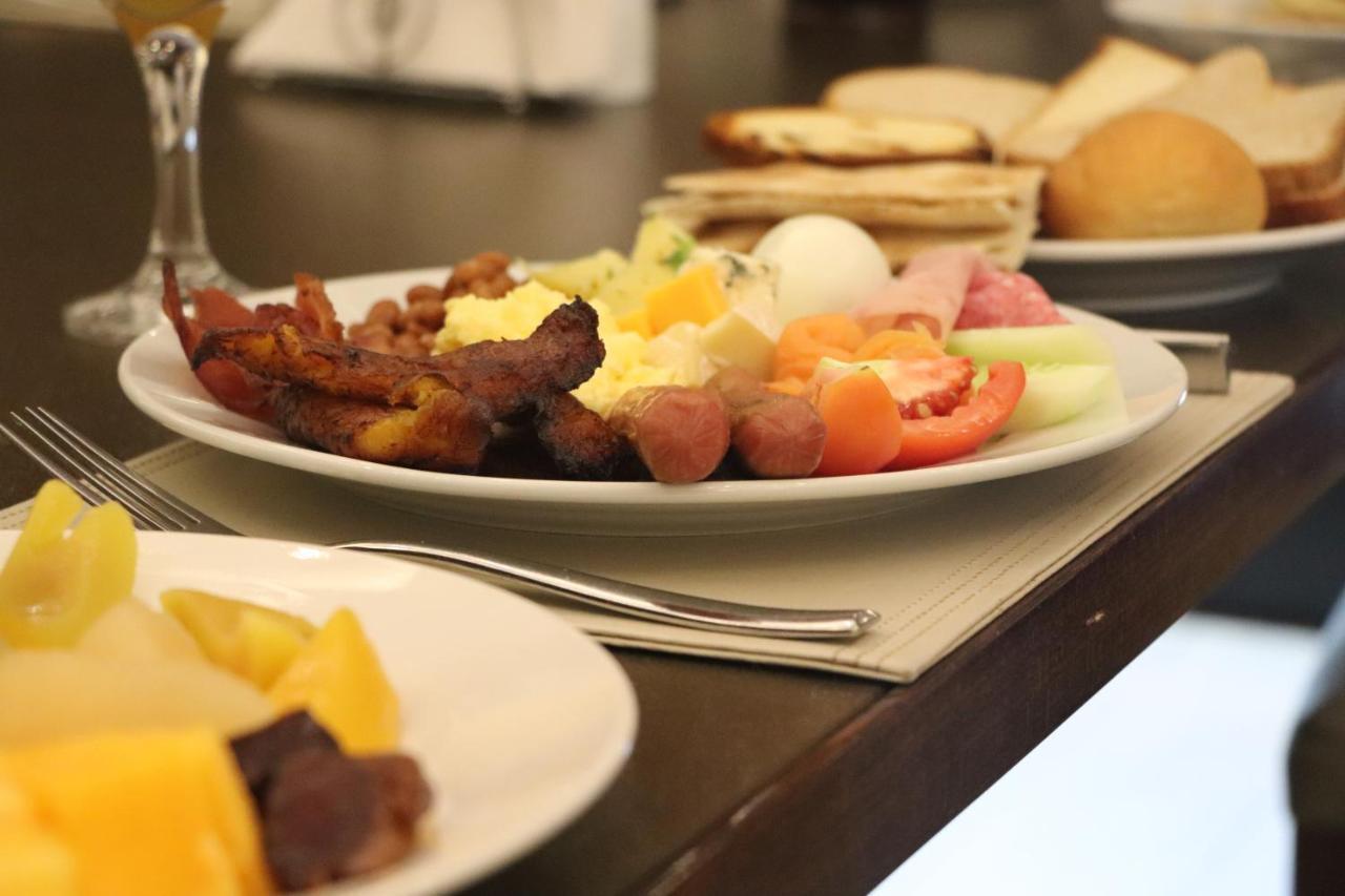 Mamba Point Hotel Monrovia Kültér fotó