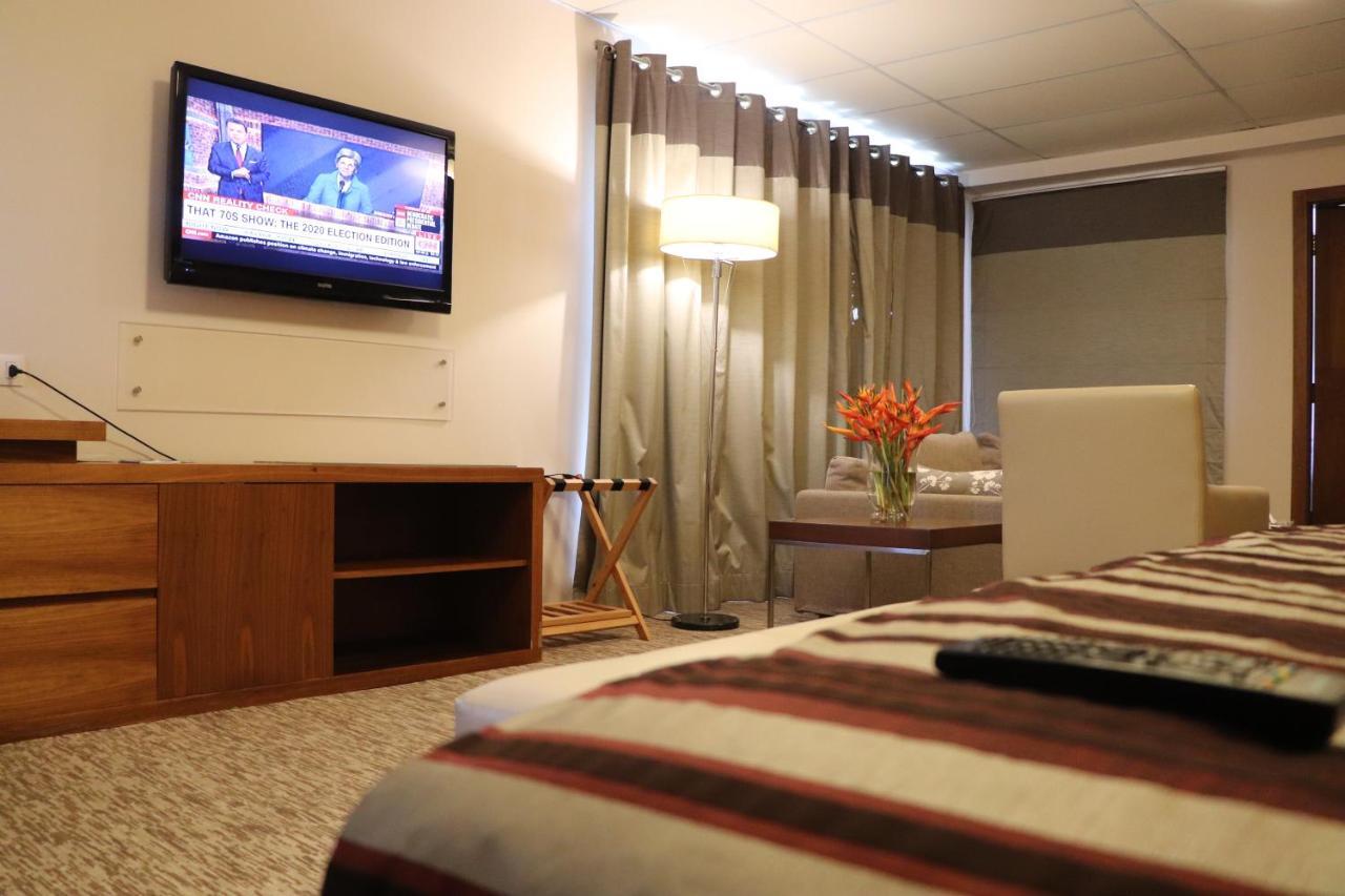 Mamba Point Hotel Monrovia Kültér fotó